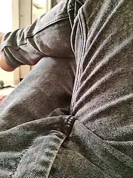 crazyxy12 online show from April 20, 2026, 6:27 am