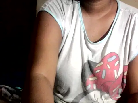 Sakina77 online show from April 1, 2026, 9:43 am