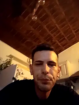 AmorSobra online show from February 15, 2026, 2:30 am