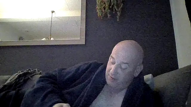 050MIRO online show from February 19, 2026, 4:41 am