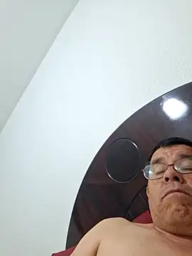 Snapshot of eros3442 chatting on February 15, 2026, 7:51 am eros3442 online show from February 15, 2026, 7:51 am