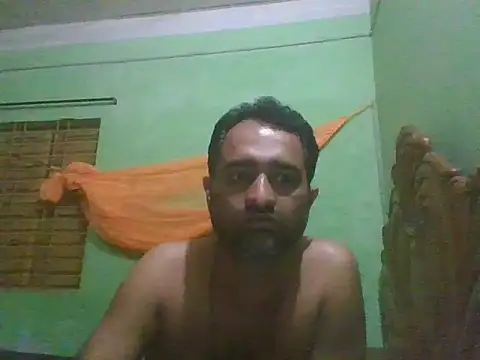 smroy93612 online show from April 6, 2026, 6:31 pm