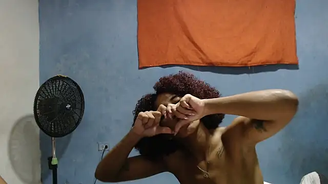 Snapshot of mamacitasxxx chatting on February 13, 2026, 7:54 pm mamacitasxxx online show from February 13, 2026, 7:54 pm