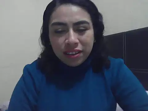 Snapshot of DalilahMx chatting on February 3, 2026, 10:15 pm DalilahMx online show from February 3, 2026, 10:15 pm