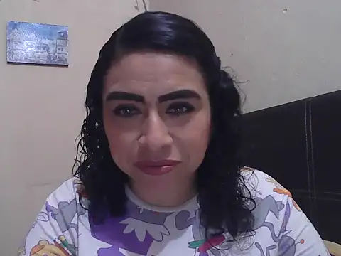 Snapshot of DalilahMx chatting on February 19, 2026, 5:42 pm DalilahMx online show from February 19, 2026, 5:42 pm