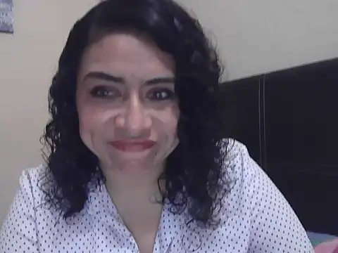 Snapshot of DalilahMx chatting on February 23, 2026, 7:44 pm DalilahMx online show from February 23, 2026, 7:44 pm