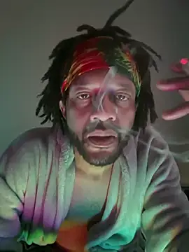 Snapshot of magic_man1085 chatting on February 1, 2026, 10:19 pm magic man1085 online show from February 1, 2026, 10:19 pm