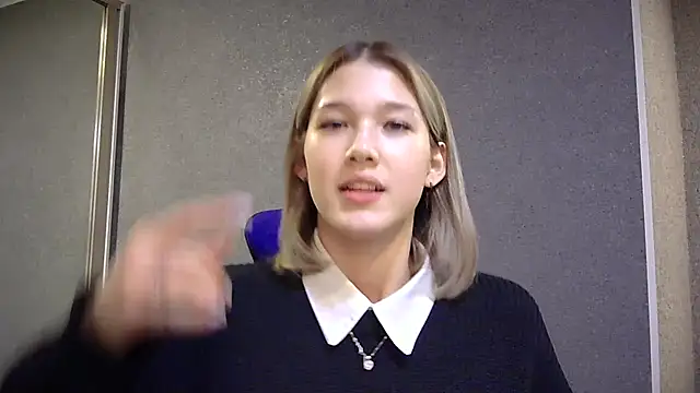 lilXdomiii online show from April 21, 2026, 12:00 pm