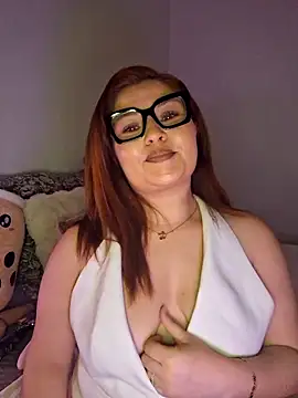 sweety-niyaa online show from February 10, 2026, 9:08 pm