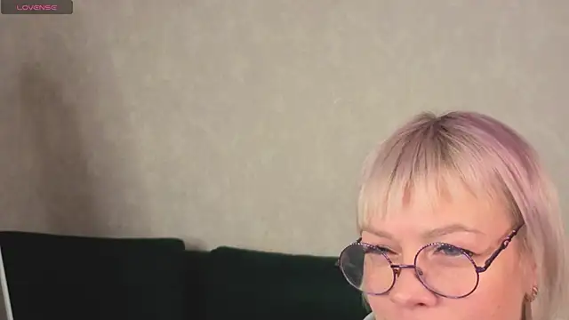 Ann Annise online show from March 5, 2026, 1:01 am