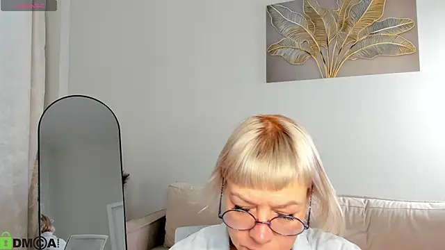 Ann Annise online show from March 10, 2026, 1:21 am