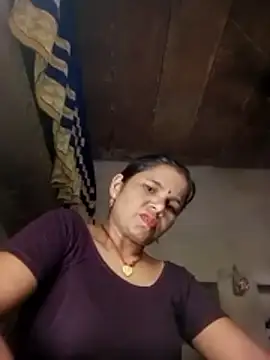Snapshot of Pooja_sahu chatting on June 15, 2026, 8:38 am Pooja sahu online show from June 15, 2026, 8:38 am