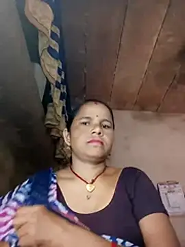 Snapshot of Pooja_sahu chatting on July 14, 2026, 8:41 am Pooja sahu online show from July 14, 2026, 8:41 am