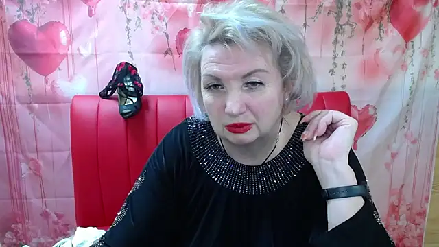 Snapshot of RenataDaster chatting on April 18, 2026, 7:58 pm RenataDaster online show from April 18, 2026, 7:58 pm