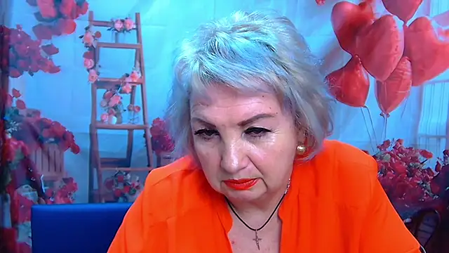 Snapshot of RenataDaster chatting on April 22, 2026, 5:10 am RenataDaster online show from April 22, 2026, 5:10 am