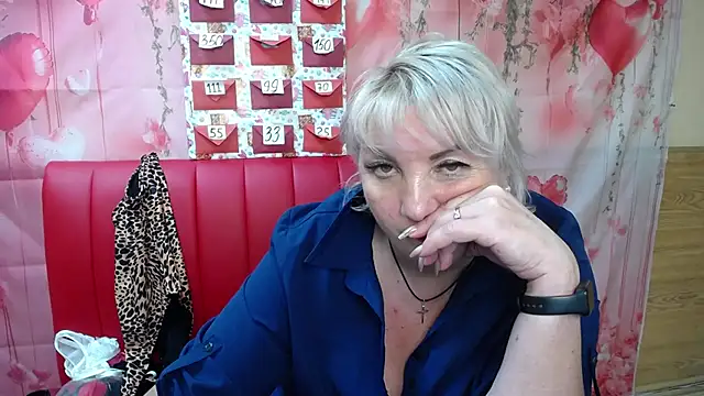 Snapshot of RenataDaster chatting on May 27, 2026, 2:08 am RenataDaster online show from May 27, 2026, 2:08 am