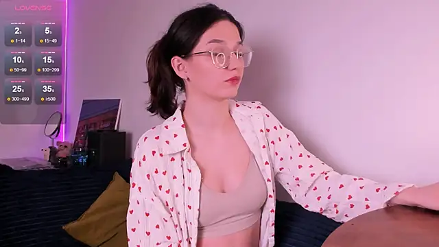 Snapshot of miabellee_ chatting on April 30, 2026, 7:31 pm miabellee online show from April 30, 2026, 7:31 pm