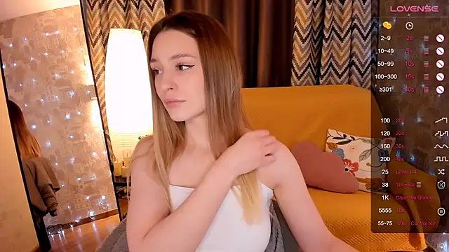 cherrykississ online show from February 21, 2026, 8:37 am