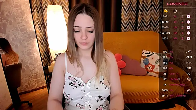 cherrykississ online show from April 7, 2026, 2:34 am