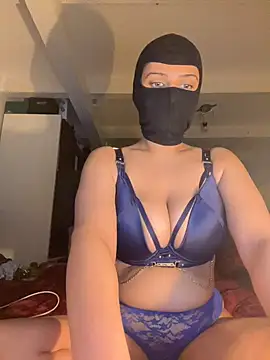 Snapshot of HelinHot chatting on February 28, 2026, 9:05 pm HelinHot online show from February 28, 2026, 9:05 pm