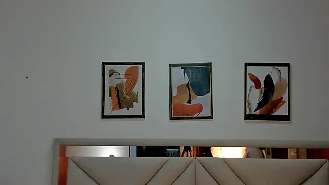 Snapshot of AmberQueen1 chatting on February 10, 2026, 11:58 am AmberQueen1 online show from February 10, 2026, 11:58 am