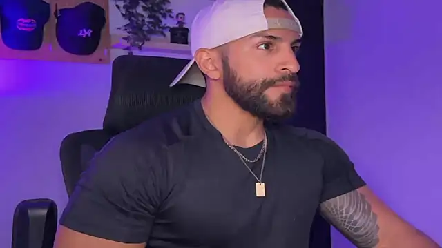 SamDornan51 online show from March 18, 2026, 4:15 am