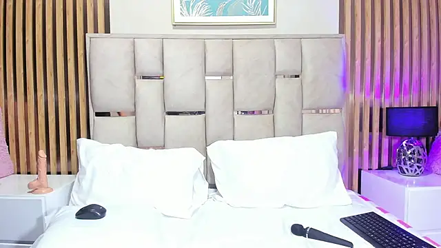 emma evanss   online show from March 17, 2026, 11:46 am