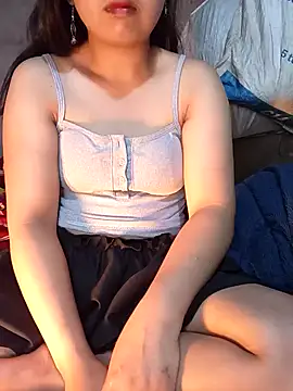 Slutty 18 online show from March 1, 2026, 9:50 pm