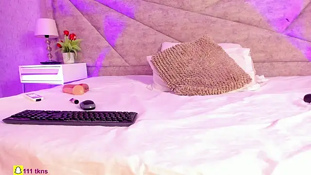 Snapshot of Sara_Rossi__ chatting on May 4, 2026, 12:34 pm Sara Rossi online show from May 4, 2026, 12:34 pm