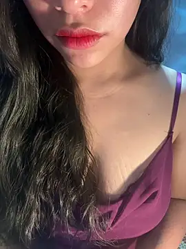 Snapshot of QuynhAnh_2k1 chatting on February 22, 2026, 5:51 am QuynhAnh 2k1 online show from February 22, 2026, 5:51 am