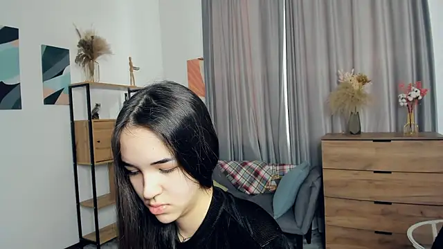 Snapshot of AvantgardAlone chatting on February 10, 2026, 7:23 am AvantgardAlone online show from February 10, 2026, 7:23 am