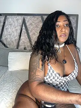 Snapshot of Denise_wolfe21 chatting on February 20, 2026, 8:53 pm Denise wolfe21 online show from February 20, 2026, 8:53 pm