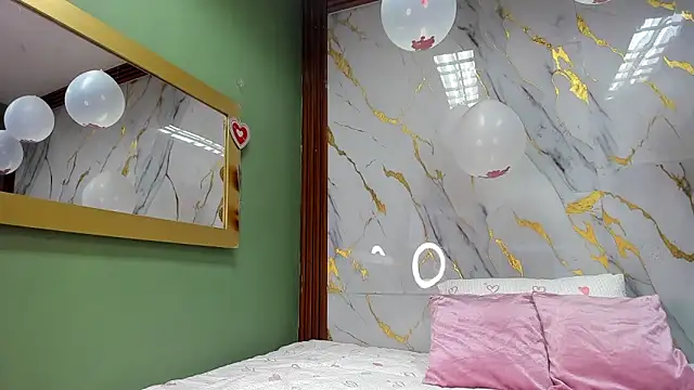 Snapshot of Amanda_Rossi chatting on February 24, 2026, 3:54 pm Amanda Rossi online show from February 24, 2026, 3:54 pm