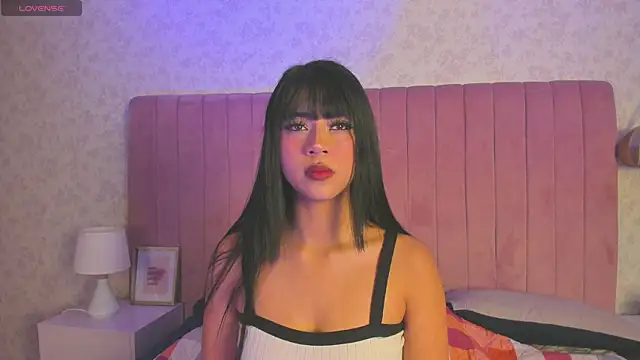 Snapshot of Katiawilson chatting on February 18, 2026, 1:18 pm Katiawilson online show from February 18, 2026, 1:18 pm