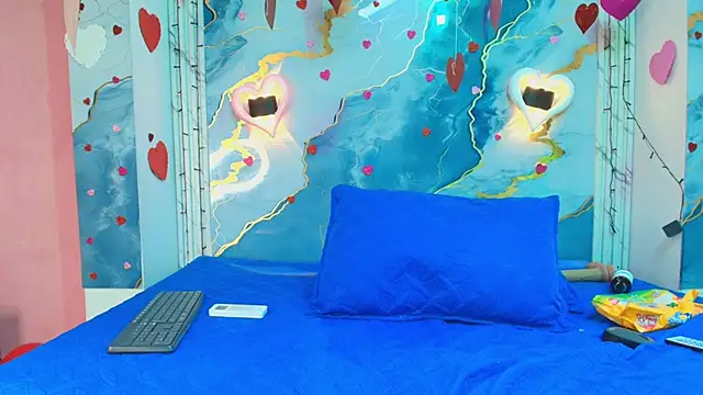 Snapshot of crystal_love08 chatting on February 6, 2026, 7:17 pm crystal love08 online show from February 6, 2026, 7:17 pm