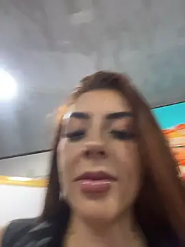 Sweet bellaa  online show from May 13, 2026, 4:21 am