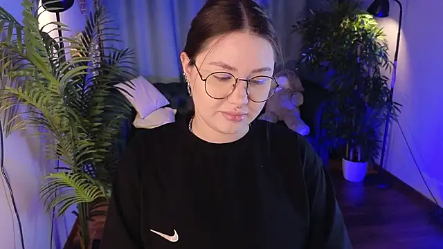 vanessaparadiza online show from February 12, 2026, 1:50 pm