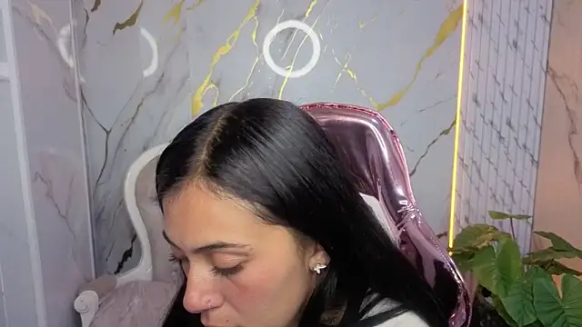 Snapshot of Abby1_b_ chatting on February 17, 2026, 8:26 pm Abby1 b online show from February 17, 2026, 8:26 pm