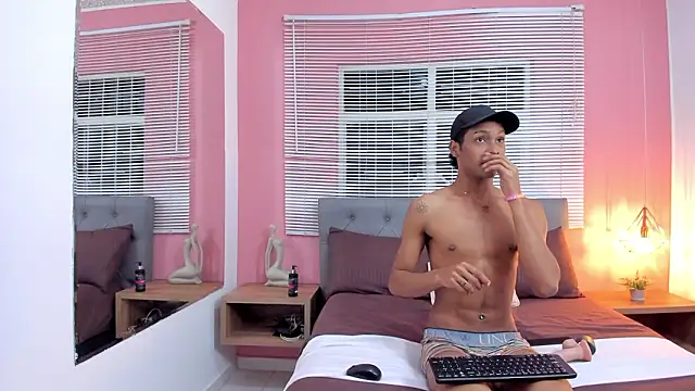 Snapshot of drako18_ chatting on February 7, 2026, 2:26 am drako18 online show from February 7, 2026, 2:26 am