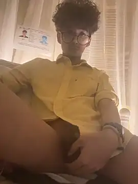 Snapshot of monkeyk1ng chatting on February 22, 2026, 11:03 pm monkeyk1ng online show from February 22, 2026, 11:03 pm