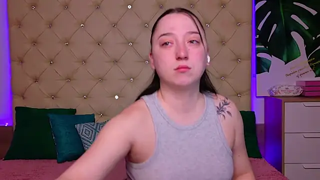 Snapshot of AwaMax chatting on February 27, 2026, 5:51 am AwaMax online show from February 27, 2026, 5:51 am