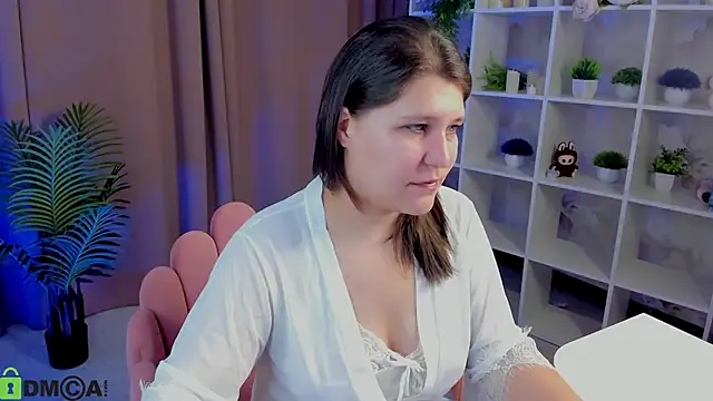 helenahoff online show from March 9, 2026, 4:05 am