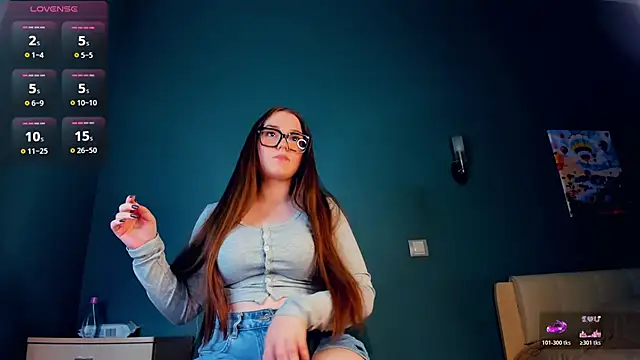 CrissyKales online show from February 11, 2026, 5:07 pm