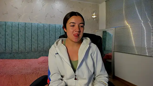 Tara Parker online show from February 14, 2026, 12:13 pm