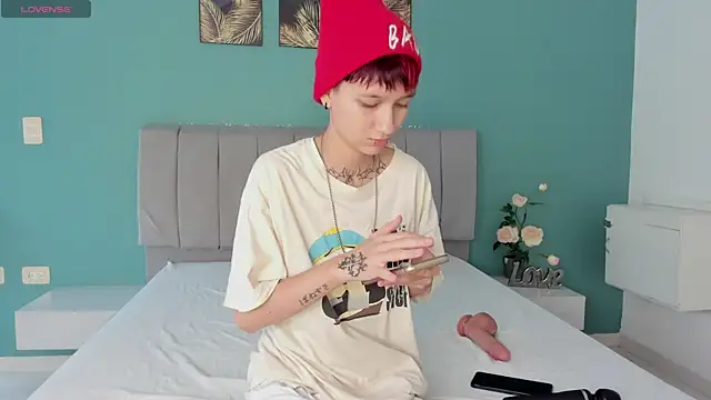 Jessi Rosse online show from April 18, 2026, 8:42 pm