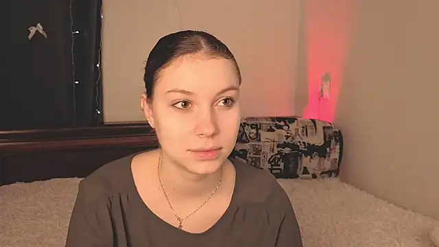 JadwigaTagliavia online show from March 26, 2026, 10:10 am