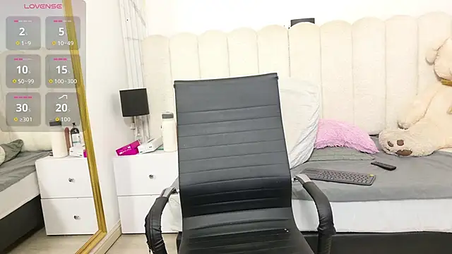 Snapshot of Abi_dolll chatting on February 23, 2026, 12:46 pm Abi dolll online show from February 23, 2026, 12:46 pm