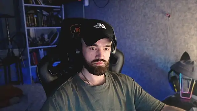 Snapshot of _Mostly_ chatting on March 28, 2026, 5:56 pm Mostly online show from March 28, 2026, 5:56 pm