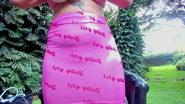 Snapshot of mia_inkk chatting on February 2, 2026, 6:39 pm mia inkk online show from February 2, 2026, 6:39 pm