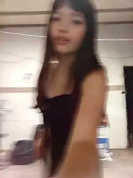 Snapshot of dieciochoyundia chatting on February 24, 2026, 1:36 am dieciochoyundia online show from February 24, 2026, 1:36 am